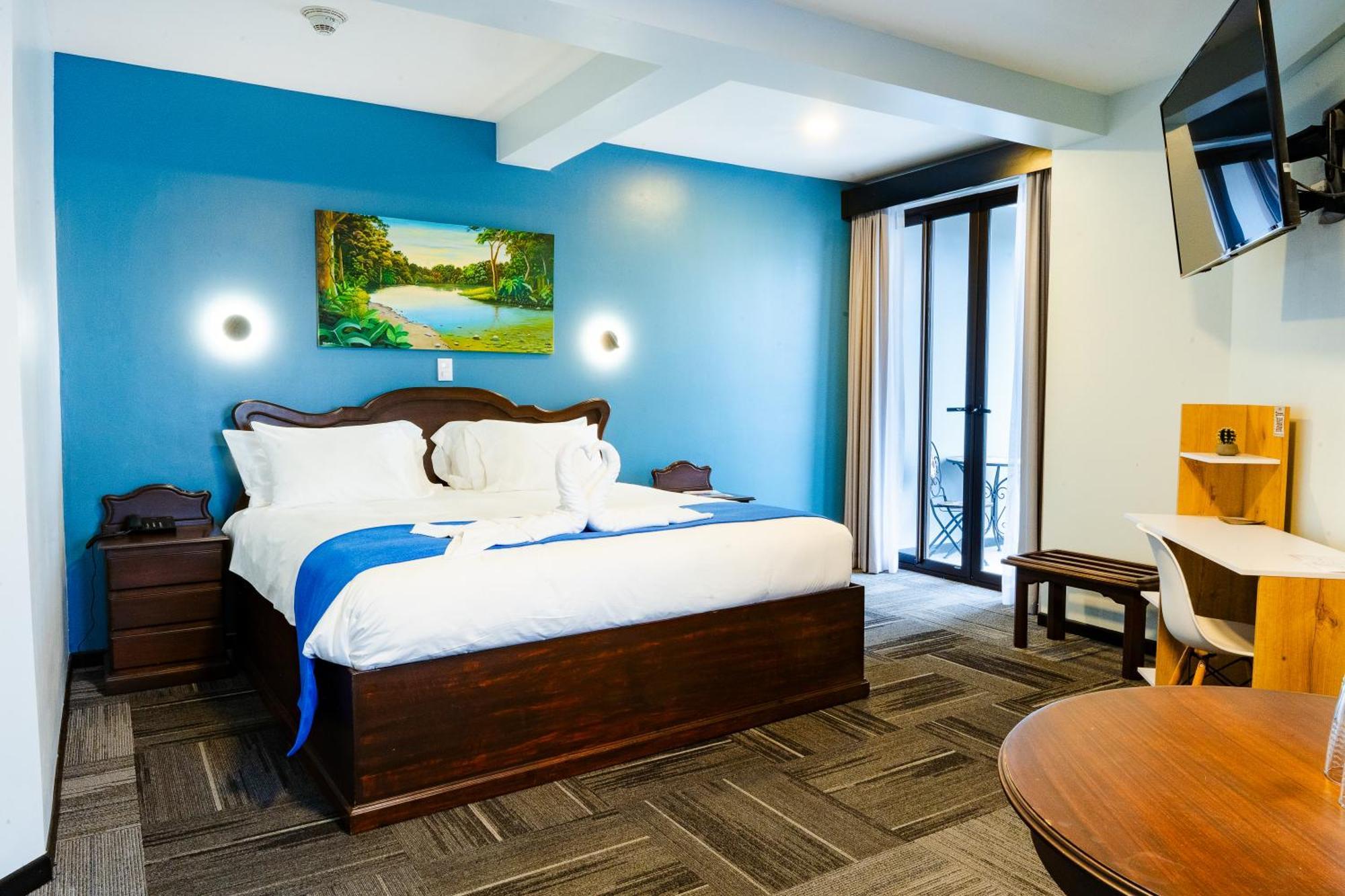 Hotel Luckys San Isidro De El General Екстериор снимка